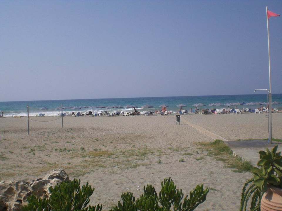 Strandansicht von der Poolbar aus Hotel Kathrin Beach
