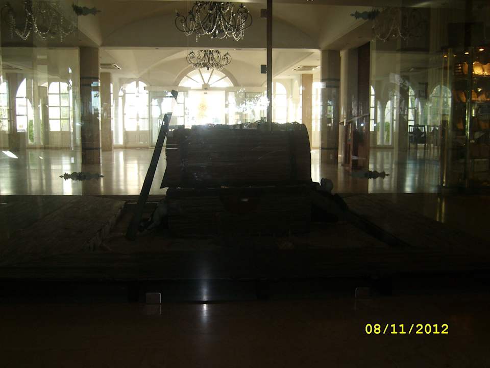 Die Schatzkiste am Eingang Alassio Hotel and Thalasso