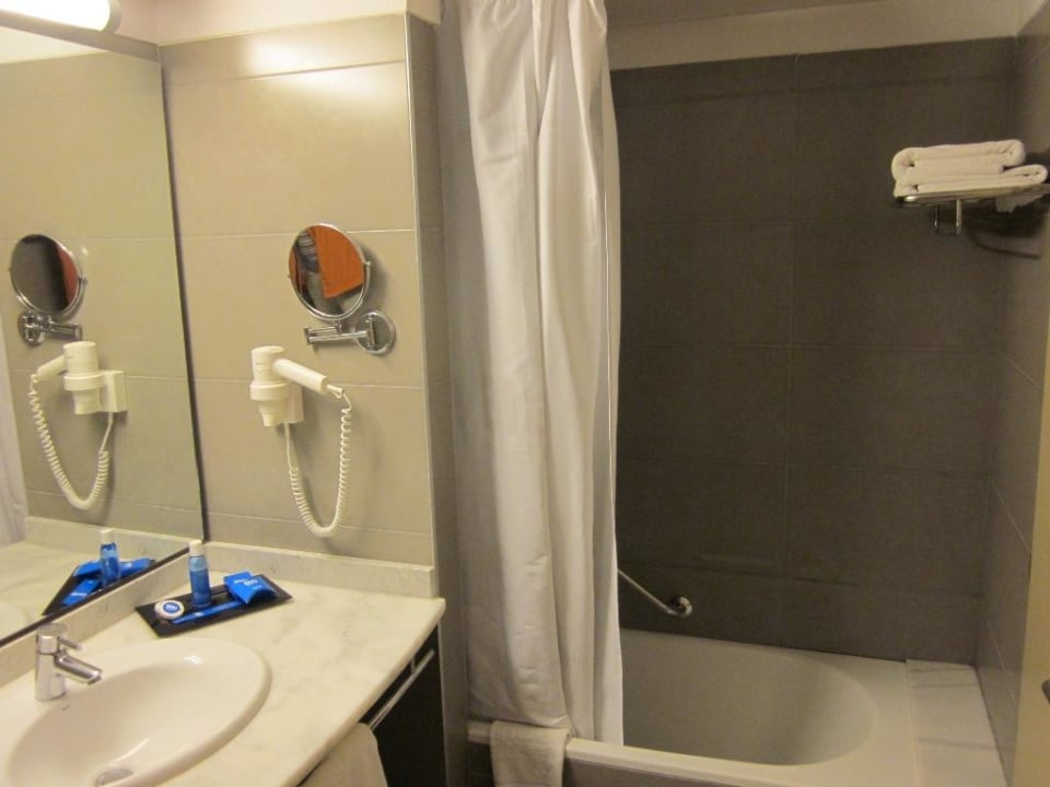 Badezimmer blau punta reina