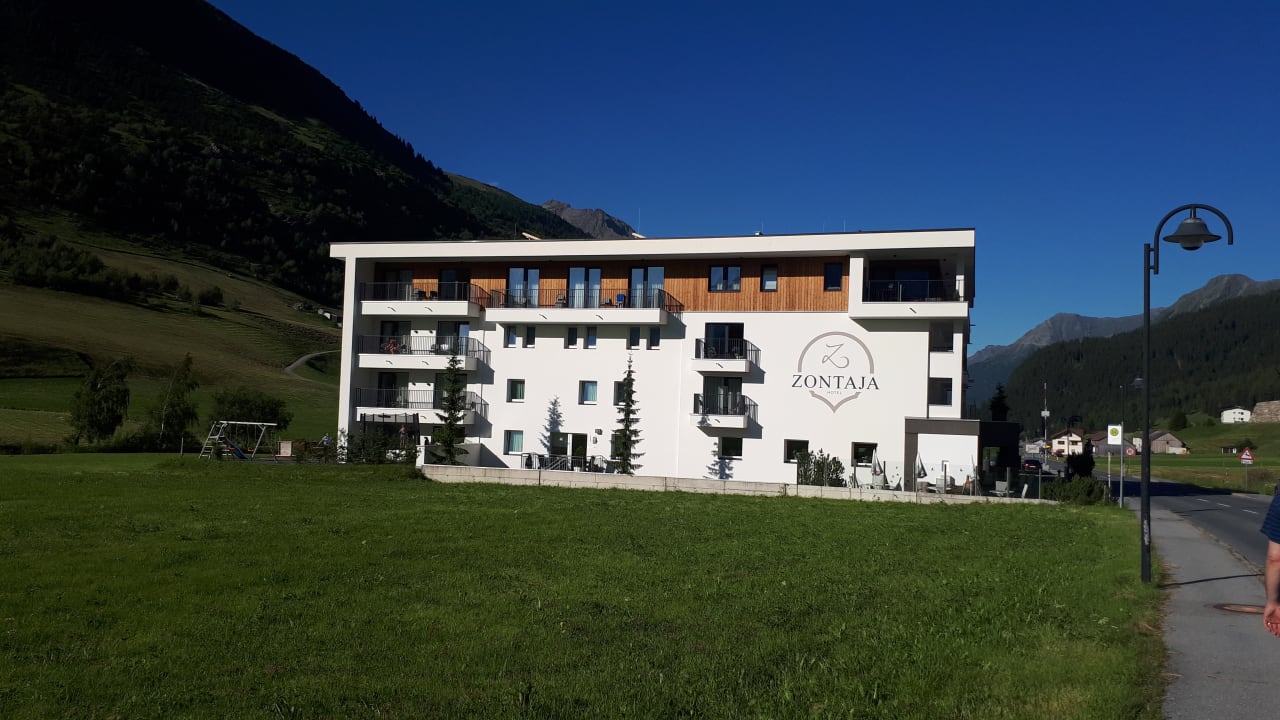 Außenansicht Hotel Zontaja