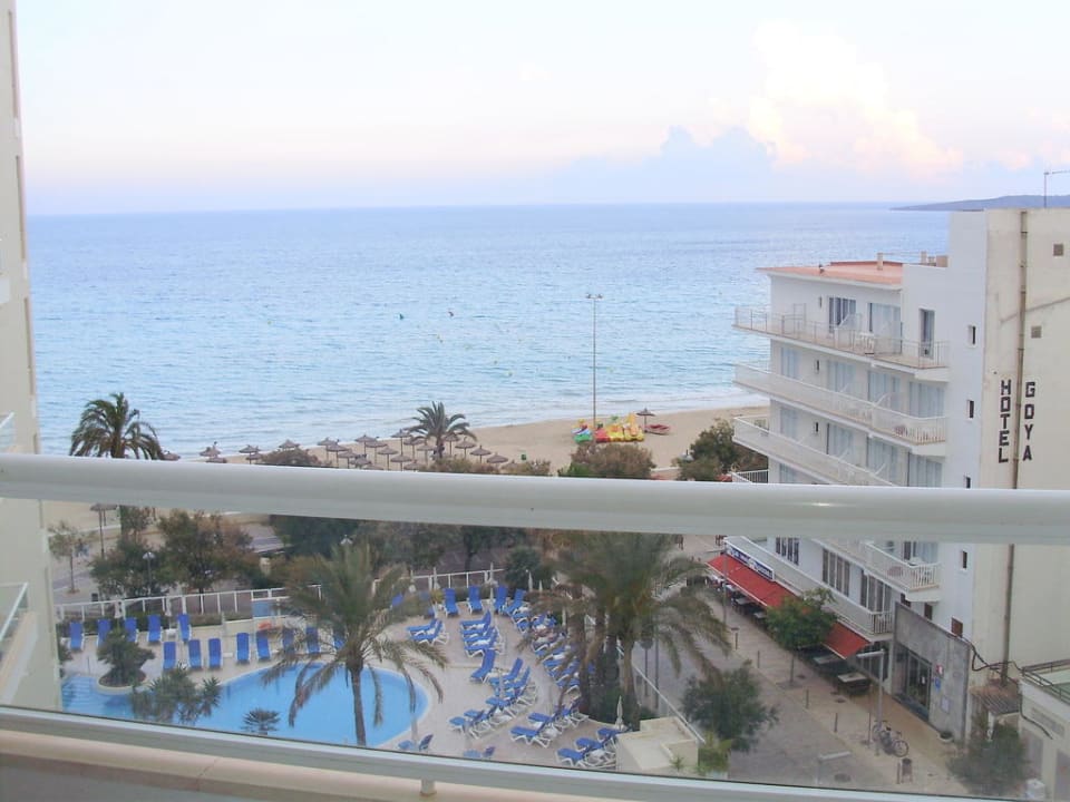 Traumblick vom Balkon Sabina Hotel & Suites