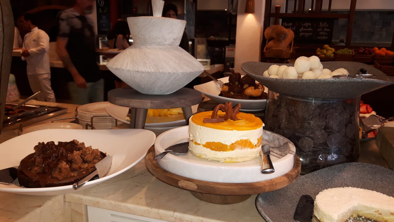 Gastro Hillside Beach Club