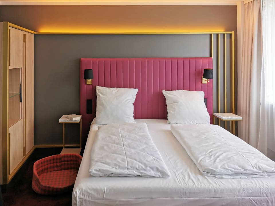 Zimmer Premier Inn Saarbrücken City Centre