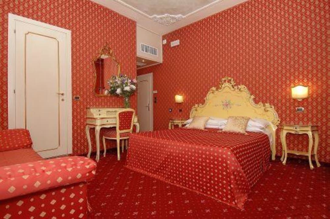 Camera rossa Hotel Ca' Morosini