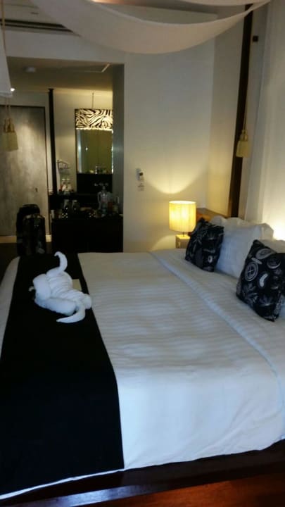 Bett Pavilion Samui Villas & Resort