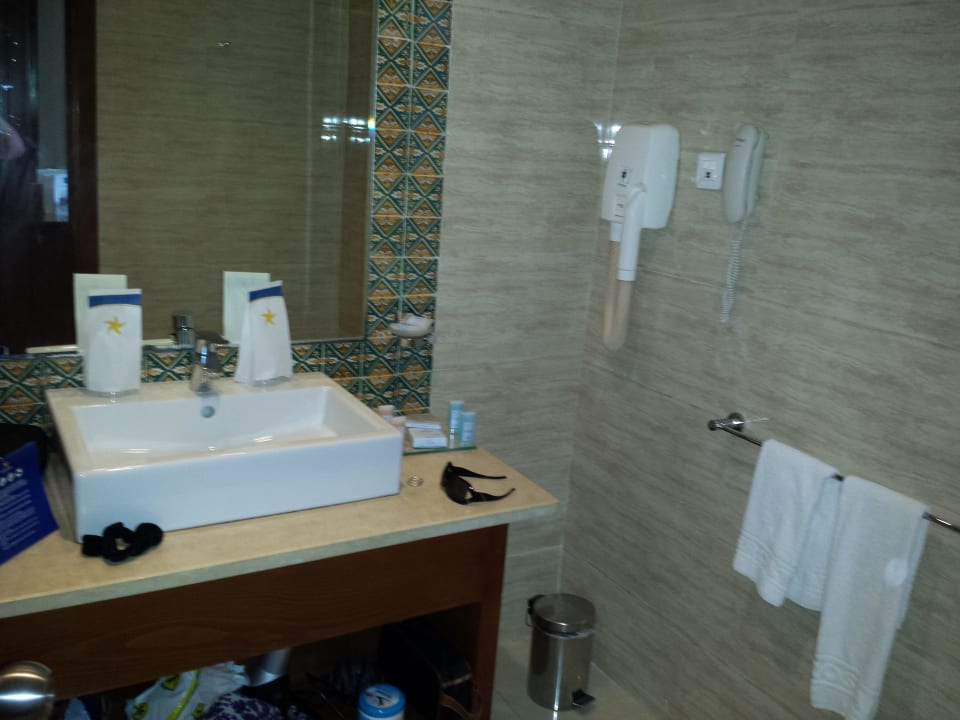 Modernes saubers Bad Iberostar Selection Royal El Mansour