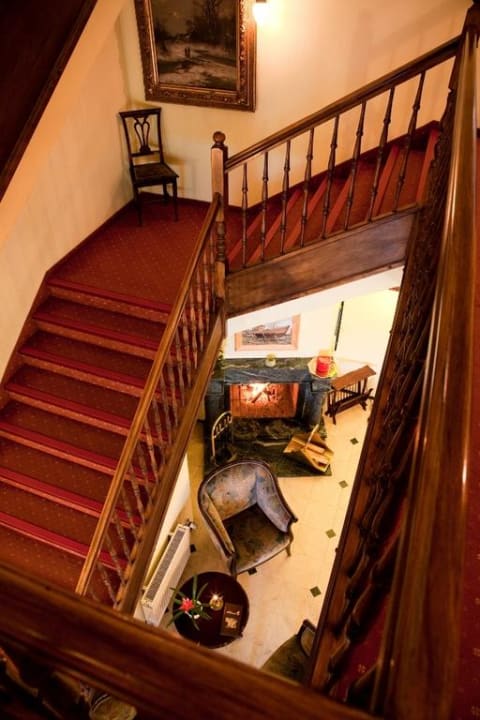 Der Kamin im Foyer Hotel Stranddistel Rügen