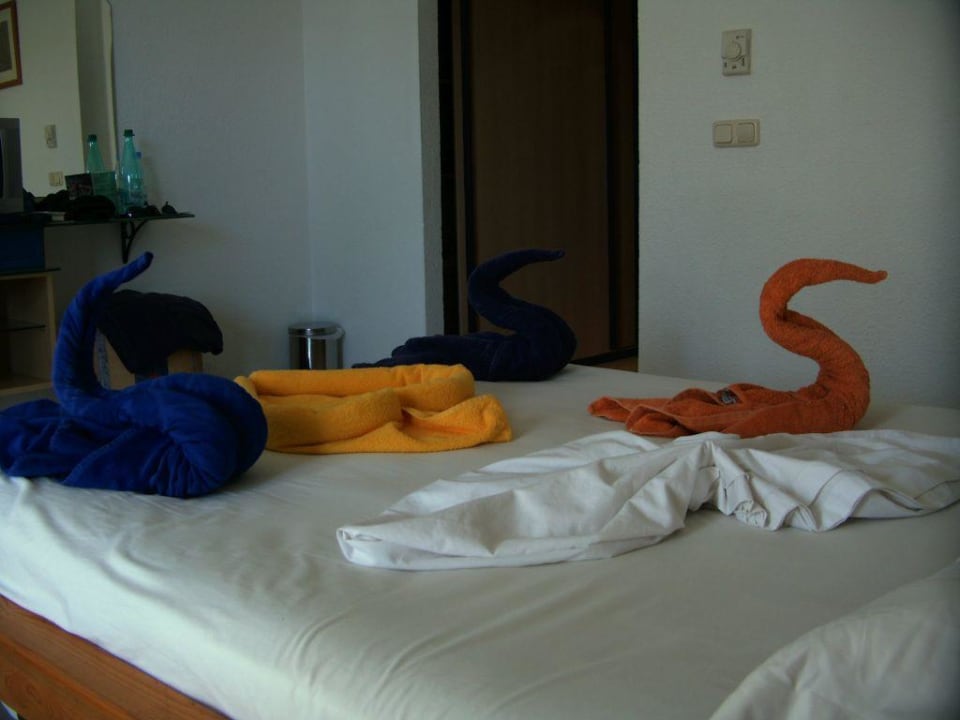 Service vom Zimmerpersonal Hotel Eden Star