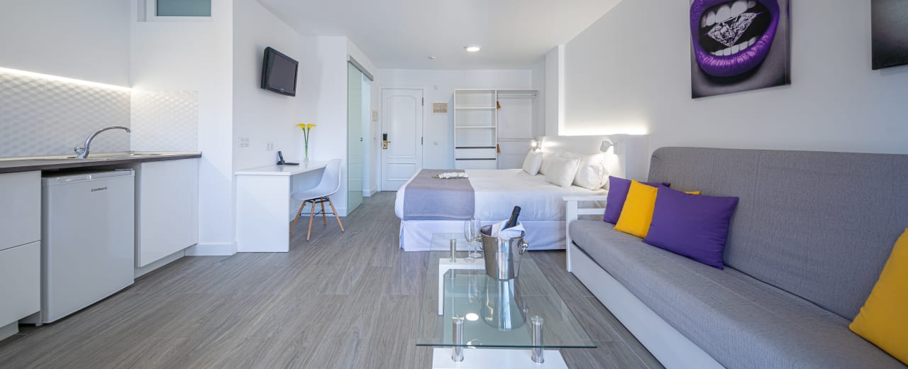 Zimmer Skyview Hotel