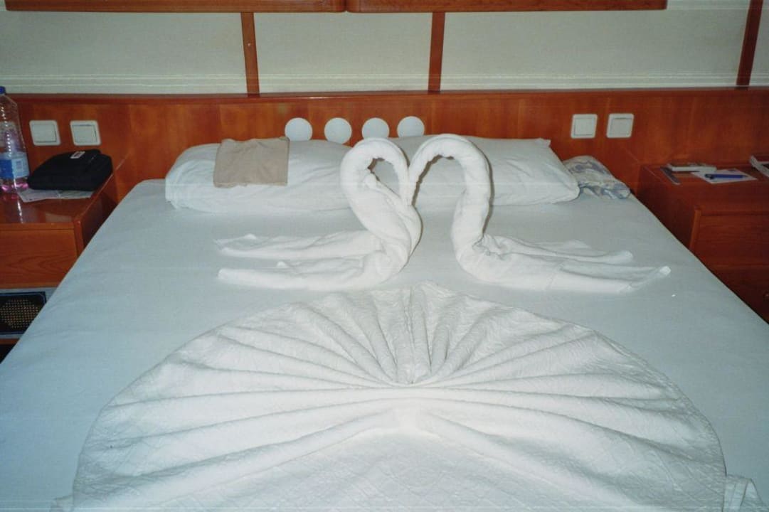 Putzfrau zaubert  Hotel Sirma