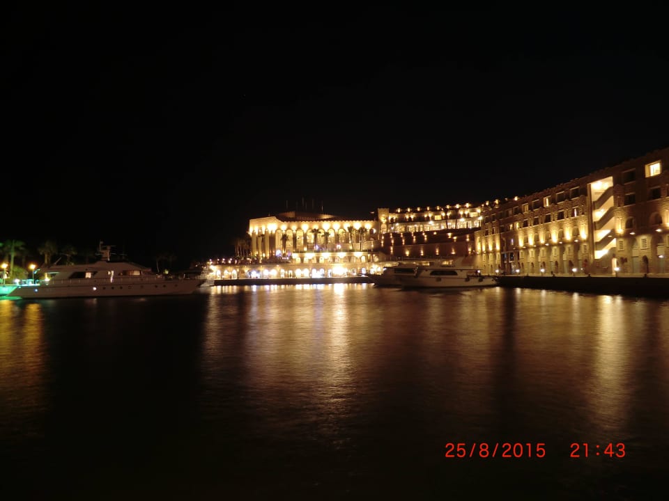 Hafen bei Nacht Pickalbatros Citadel Resort