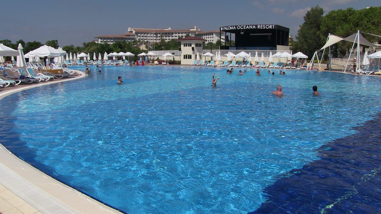 Grosser Pool Paloma Oceana