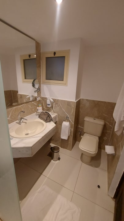 Zimmer Three Corners Equinox Beach Resort