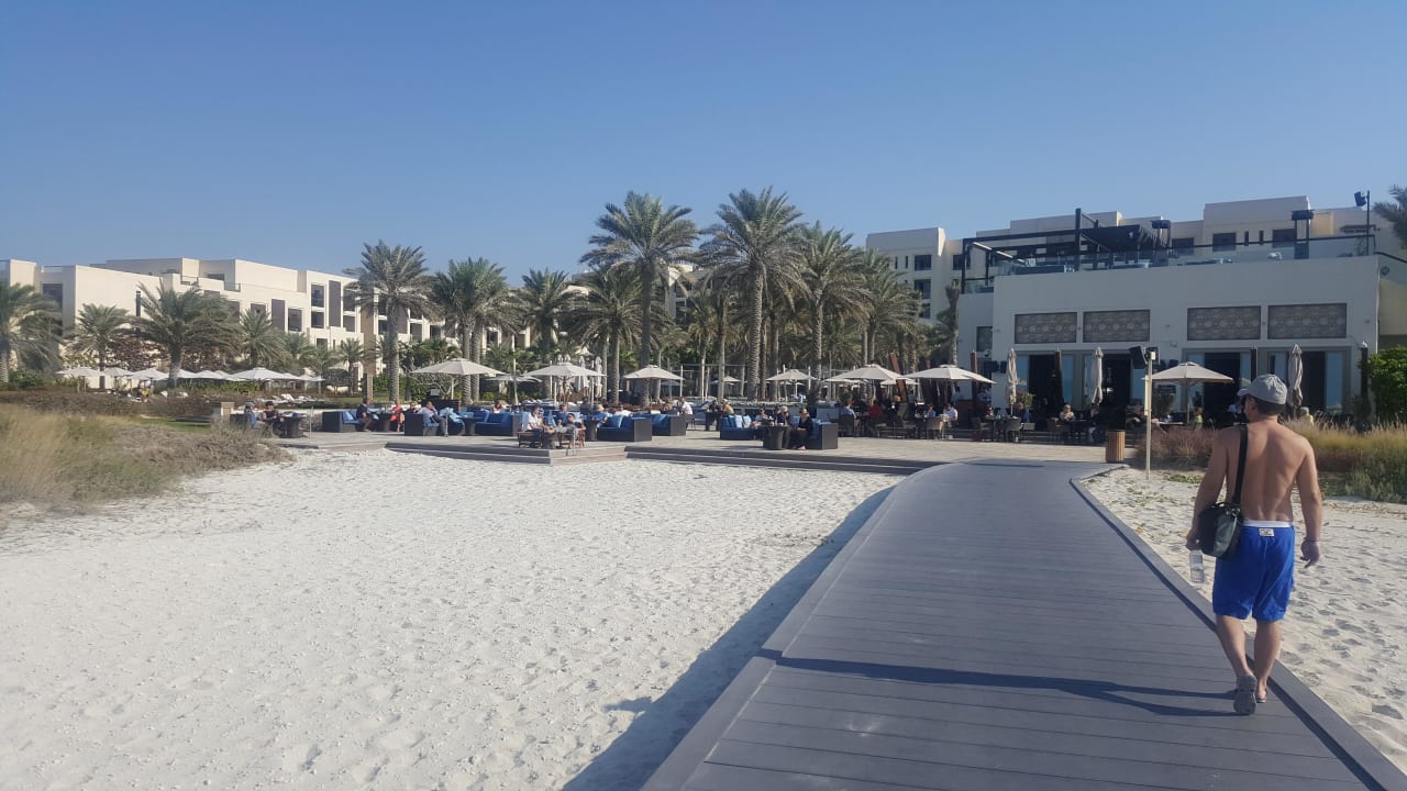 Ausblick vom Strand z. Hotel Park Hyatt Abu Dhabi Hotel and Villas