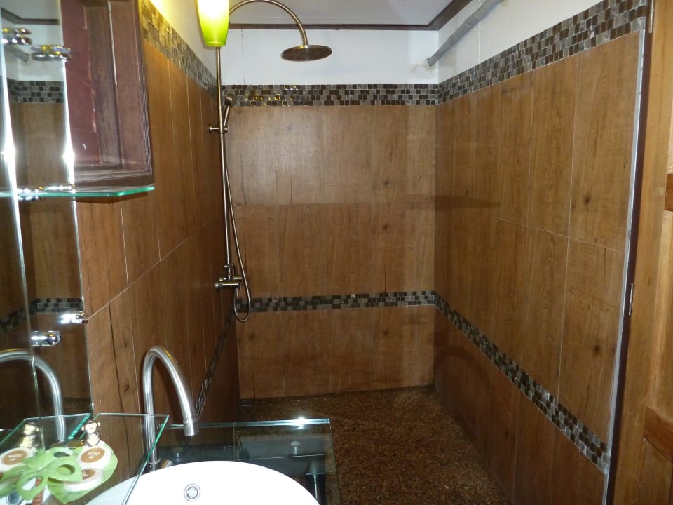 Das Badezimmer Khao Sok Paradise Resort