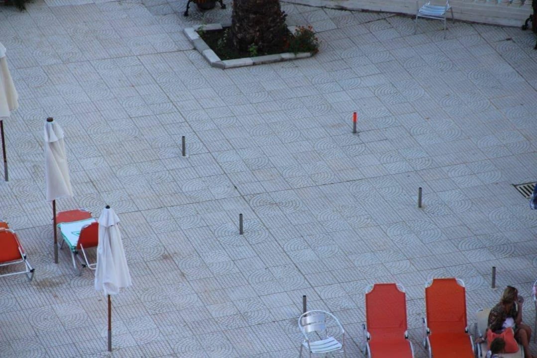 Gefährliche Metallrohre Royal Park Hotel & Aqua park