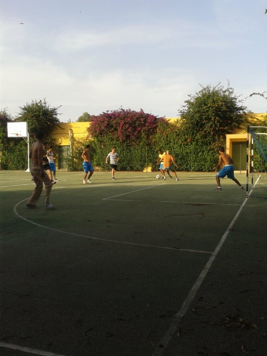 Match de foot : Animateurs contre clients El Ksar Resort & Thalasso