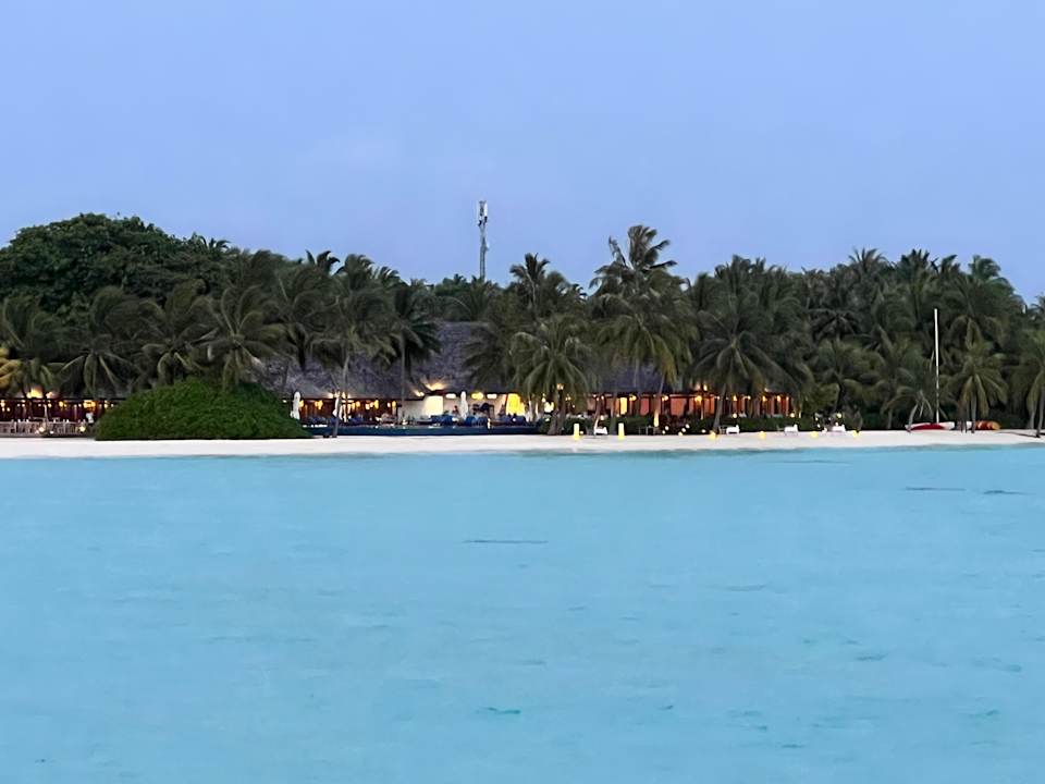 Außenansicht Vilamendhoo Island Resort & Spa