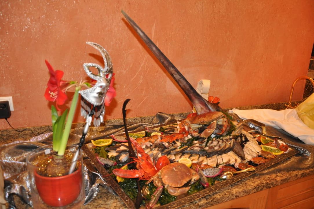 Schwertfisch Mitternachtsbuffet Quellenhof Luxury Resort Passeier