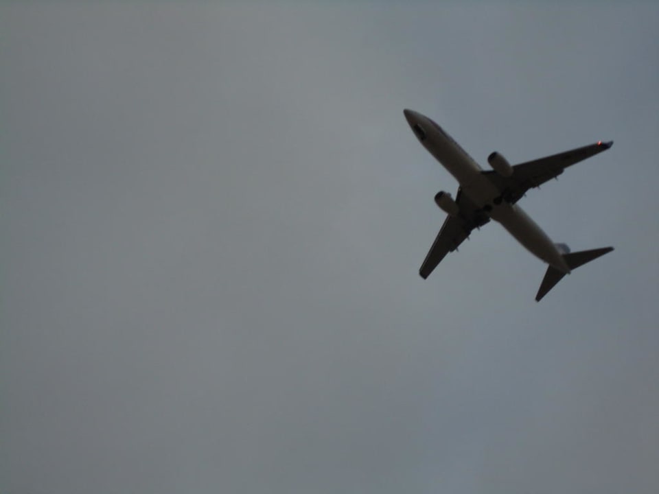 Einflugschneise viele Flieger MP Club Caleta Dorada