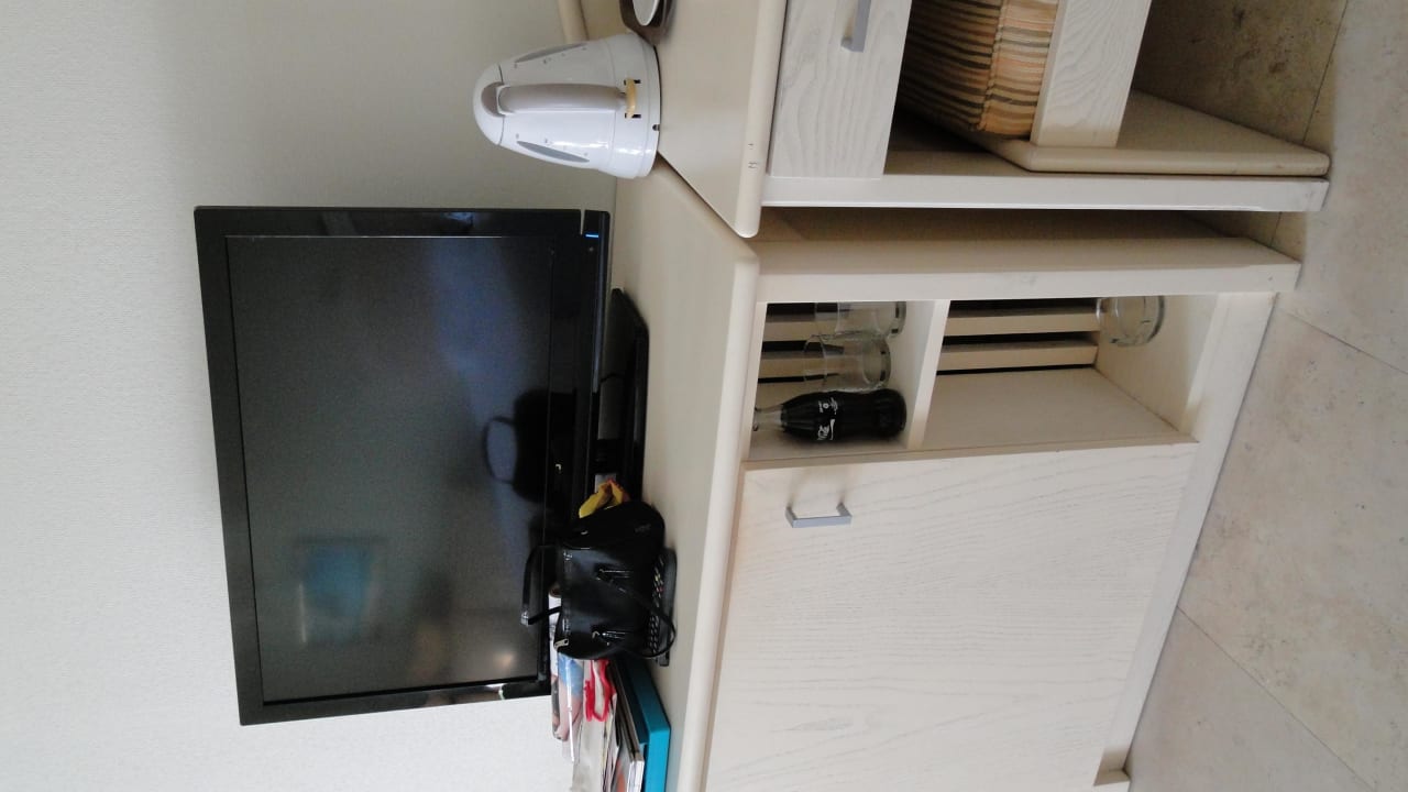 Wyposażenie, mini bar i czajnik PALOMA Perissia