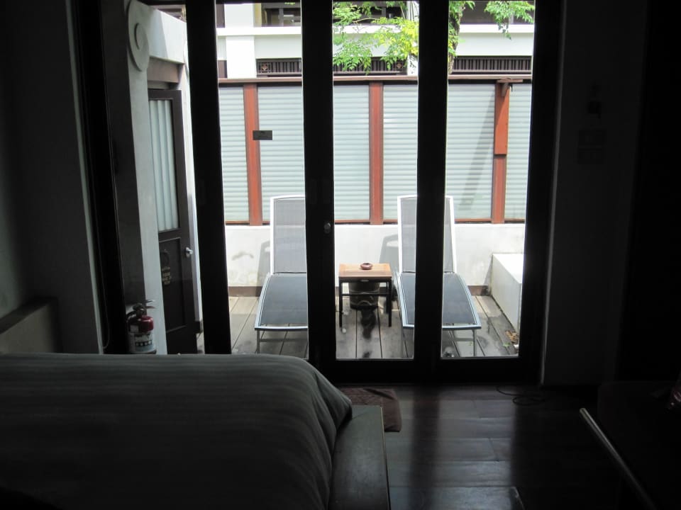 Blick zu eigenem Innenhof Pavilion Samui Villas & Resort