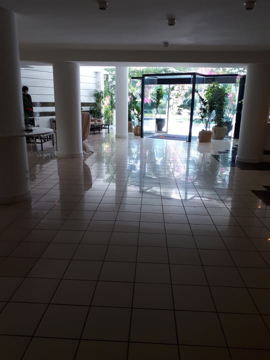 Lobby Anissa Beach & Village