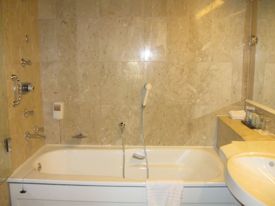 Badewanne Radisson Blu Royal Garden Hotel