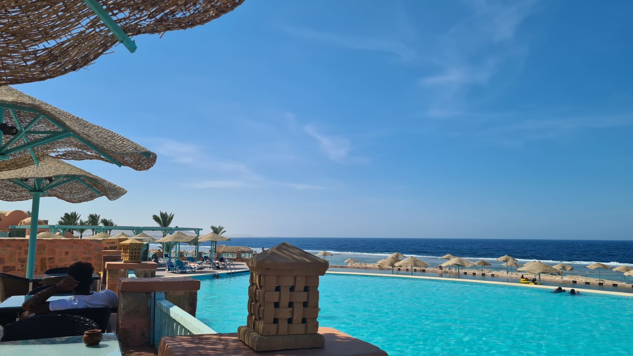 Pool Radisson Blu Resort, El Quseir