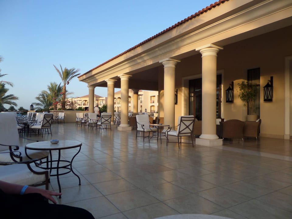 Blick auf eine Bar  JAZ Aquamarine Resort