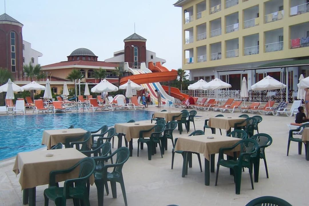 Rond om het zwembad Pine House by Werde Hotels