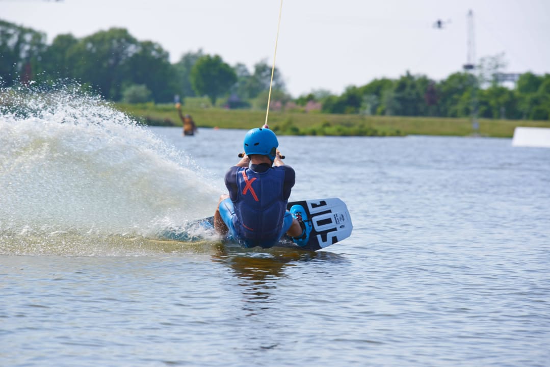 WaWaCo - Wakeboard, Wasserski & Co. Strandhotel Weissenhäuser Strand