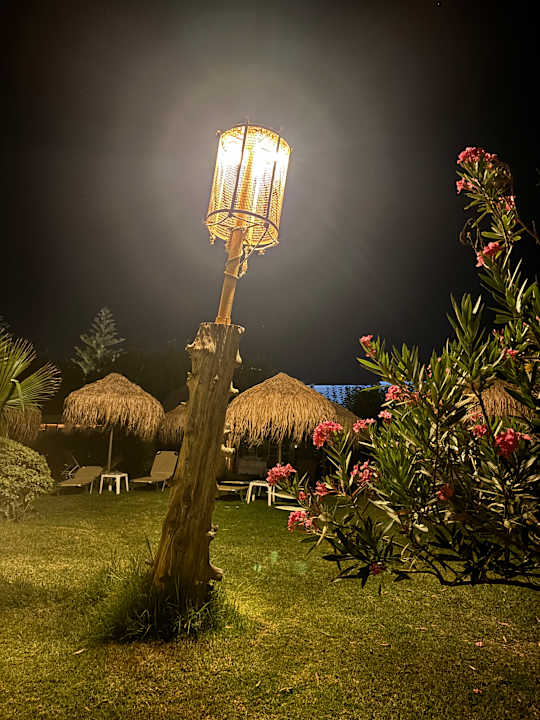 Gartenanlage Orpheas Resort - Adults Only