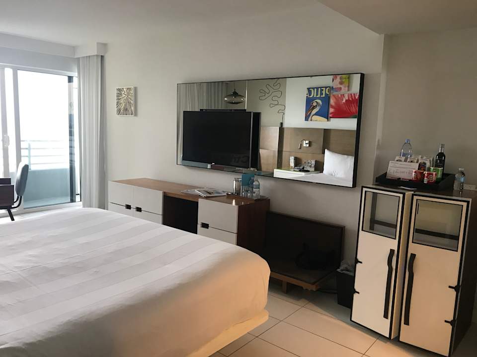 Zimmer Royal Palm South Beach Miami, a Tribute Portfolio Resort