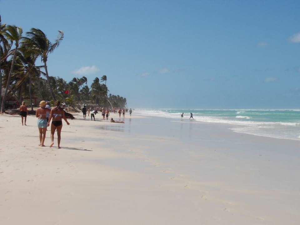 at the beach Hotel Riu Palace Punta Cana