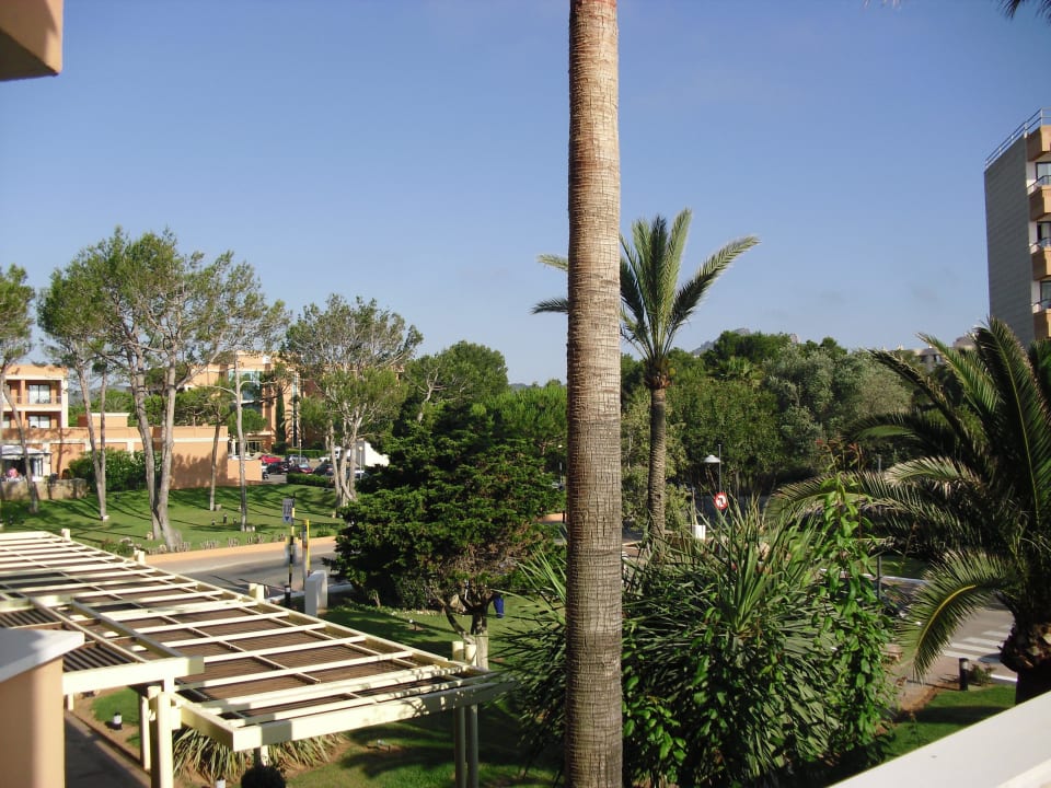 Blick vom Balkon zum Inland allsun Hotel Borneo - Adults only