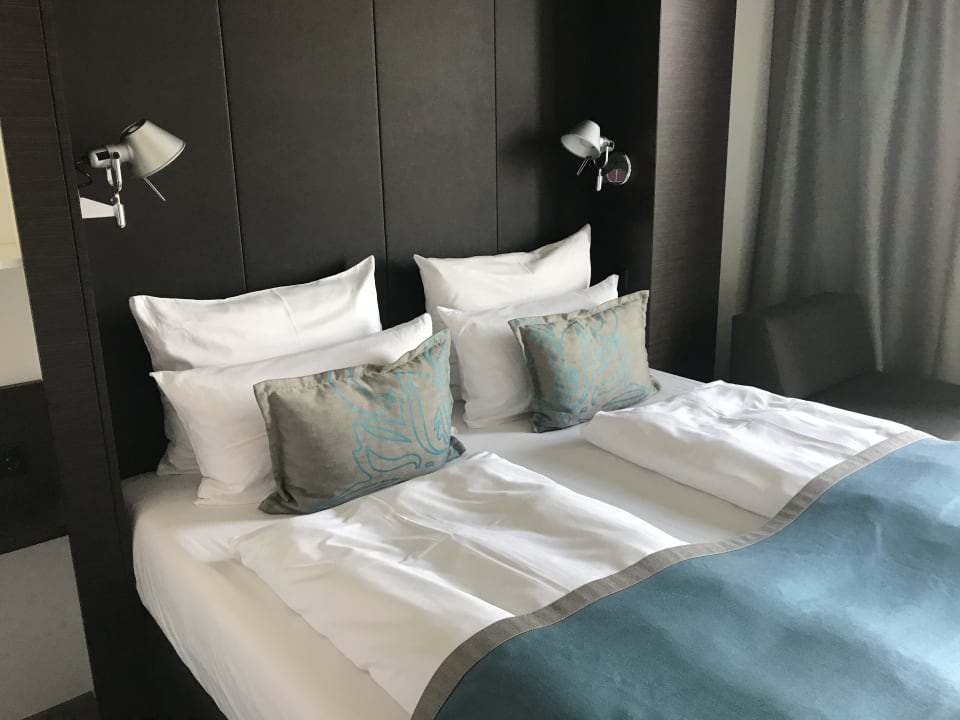 Zimmer Motel One Magdeburg