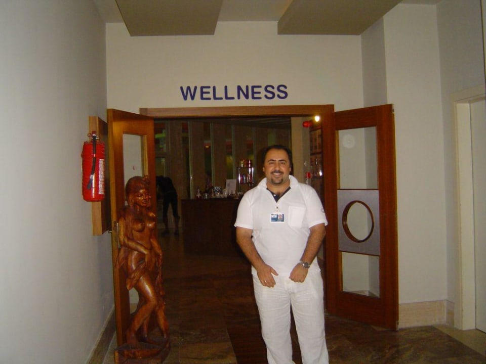 Eingang Wellnessbereich Royal Wings Hotel