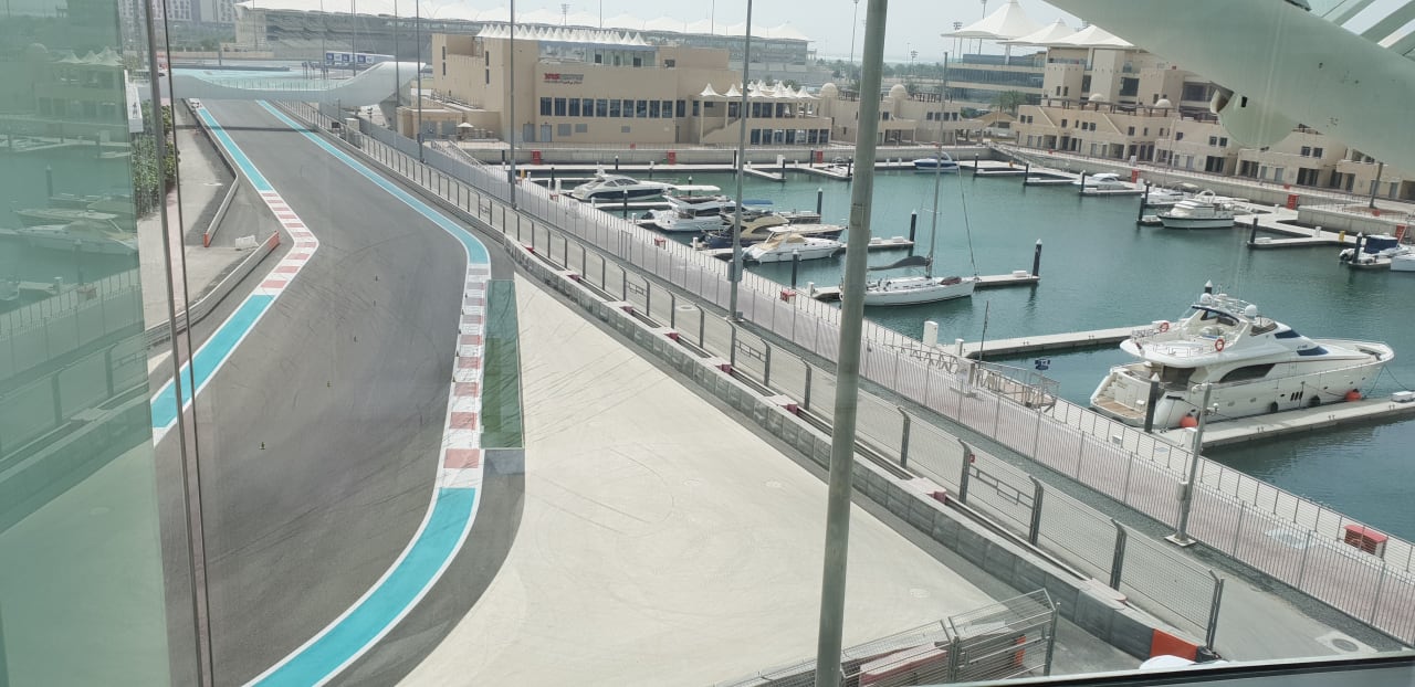 Ausblick W Abu Dhabi - Yas Island