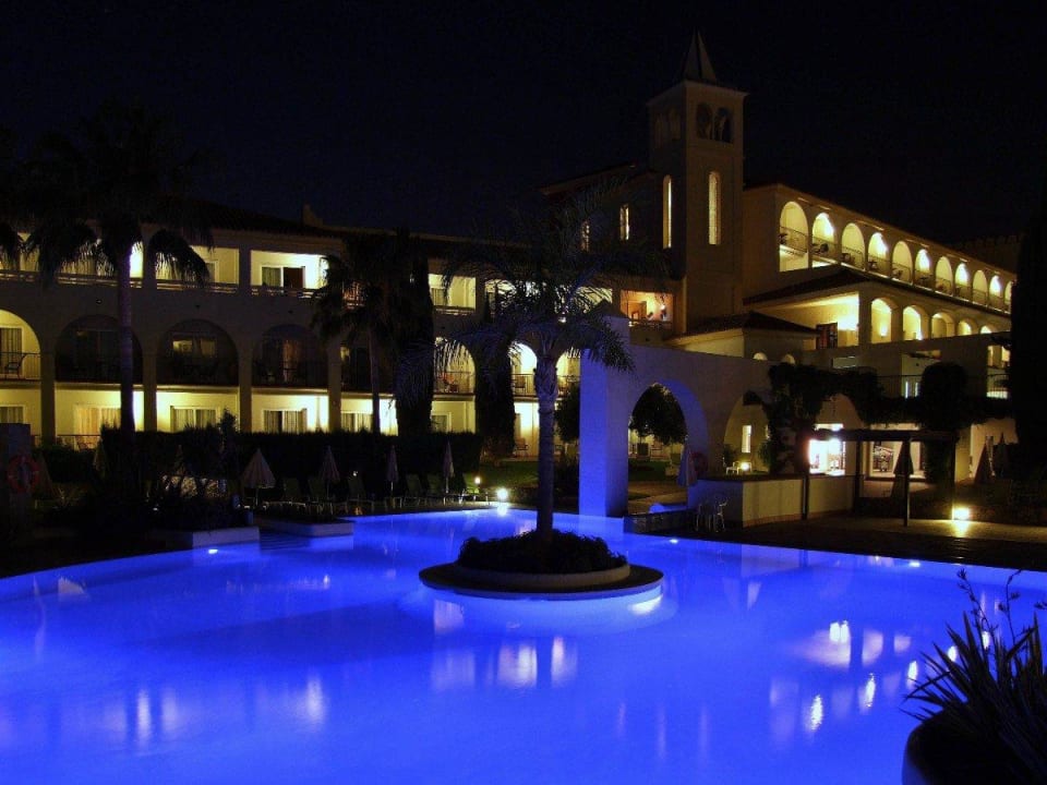 Abendstimmung am Pool Fuerte Conil-Resort