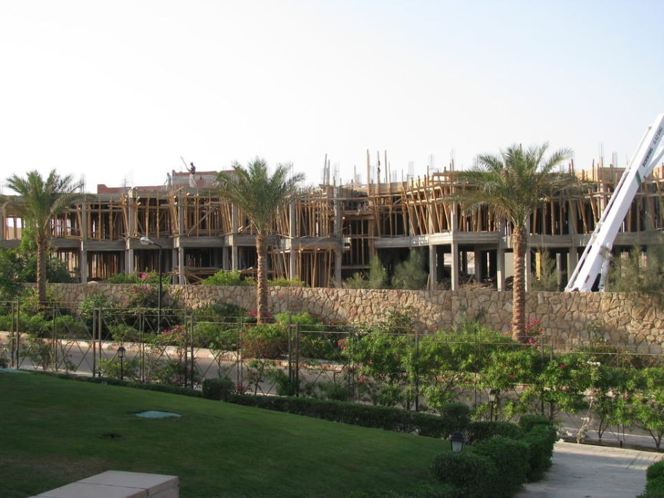Baustelle gegenüber des Hotels Hotel JAZ Makadi Star & Spa