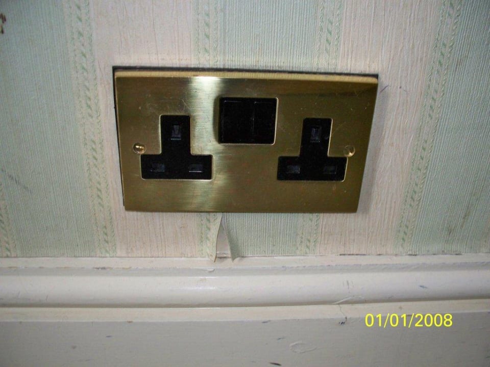 Die Tapete löst sich The Leonard Hotel & Residence