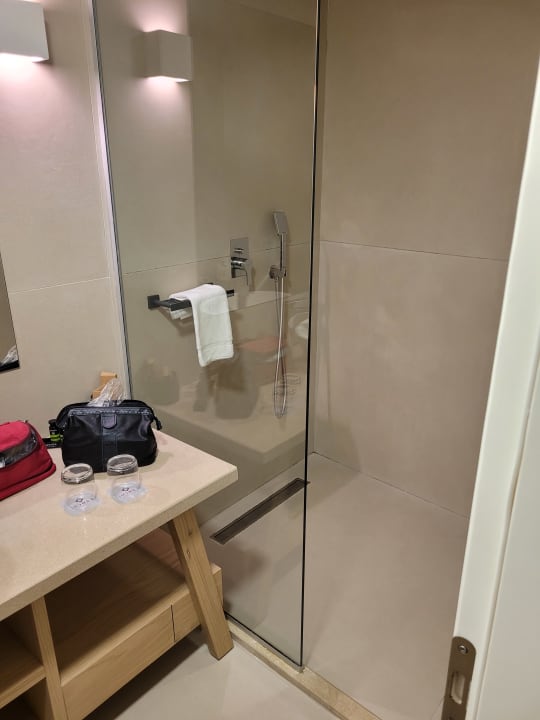 Zimmer Ikones Seafront Luxury Suites