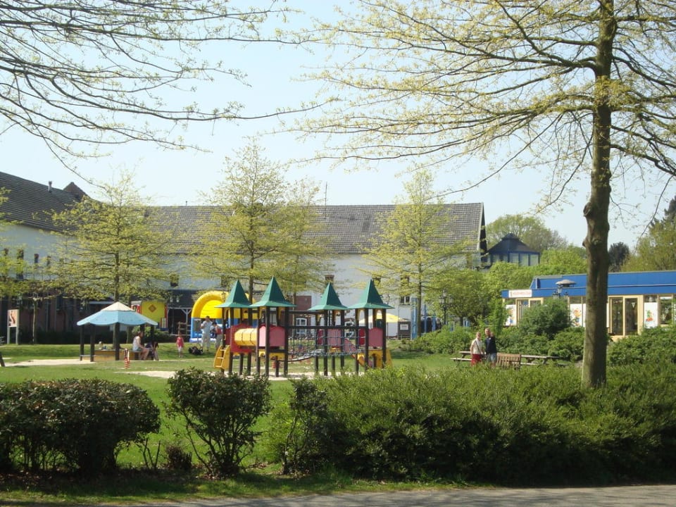 Spielplatz hinterm Restaurant Ferienpark Klein Vink