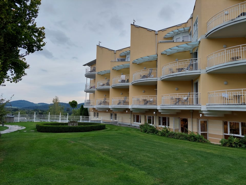 Außenansicht Hotel Almesberger