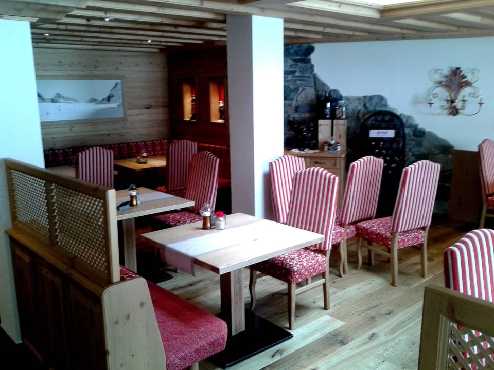 Neben-Restaurant Burghotel Alpenglühn