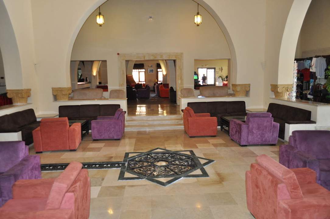 Budynek główny , recepcyjny Hotel Bravo Garden