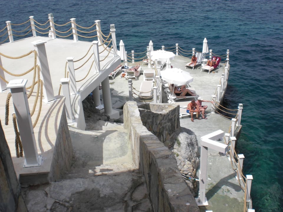 Zu kleine Badeplattform Ramada Resort Kusadasi & Golf