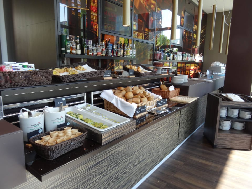 Frühstücksbuffet Motel One Berlin-Hauptbahnhof
