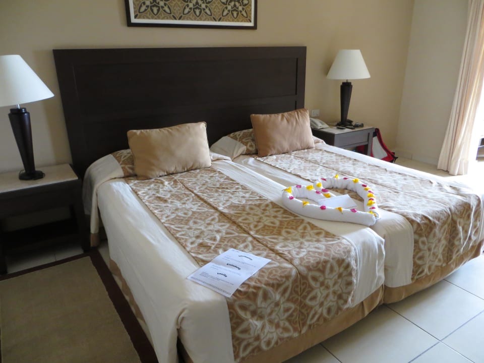 Zimmer bei der Anreise Jaz Dar EL Madina